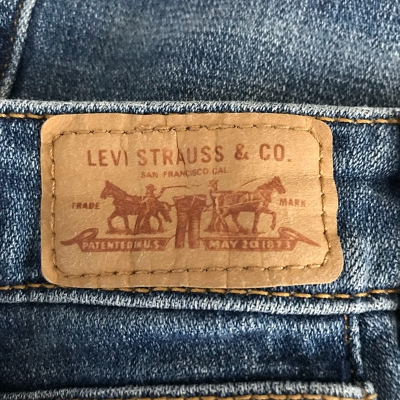 Levi’s Jean Shorts Cutoffs - Picture 4 of 4